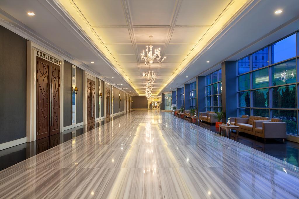 Harris Hotel & Convention Festival Citylink Bandung Exterior photo